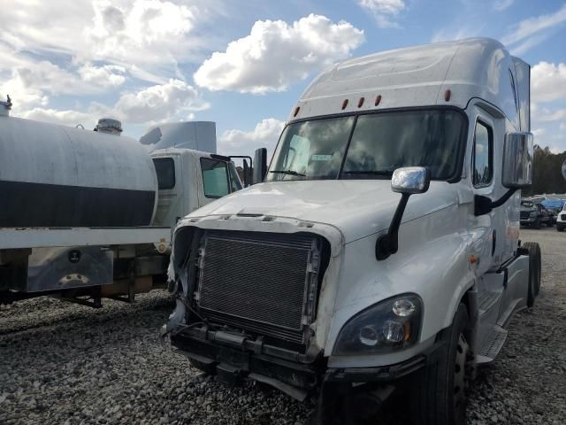 2019 Freightliner Cascadia 125