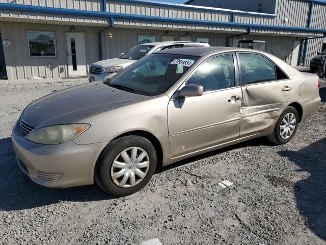 2005 Toyota Camry LE