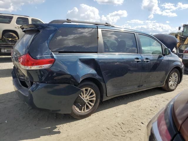 2012 Toyota Sienna XLE