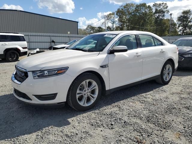 2017 Ford Taurus SEL