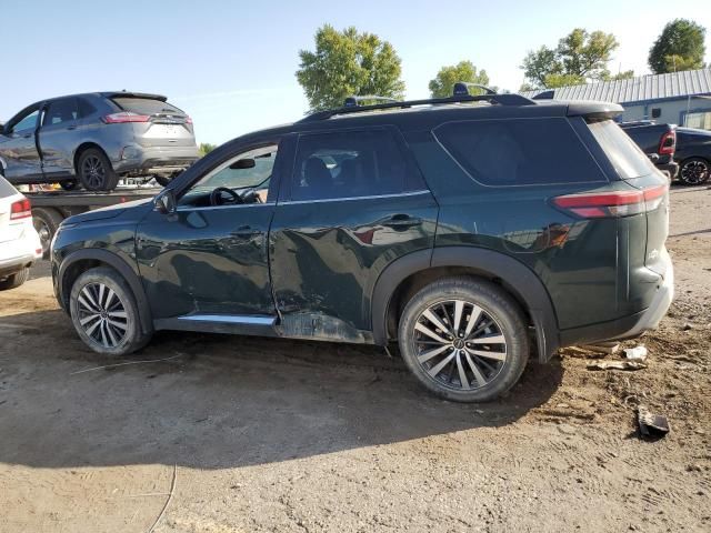 2022 Nissan Pathfinder Platinum