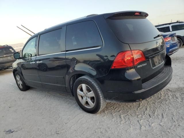 2013 Volkswagen Routan SEL Premium