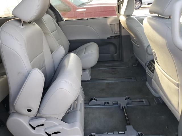 2017 Toyota Sienna XLE