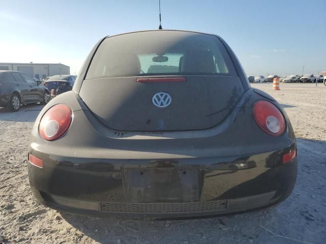 2010 Volkswagen New Beetle