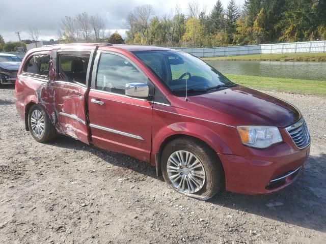 2015 Chrysler Town & Country Touring L