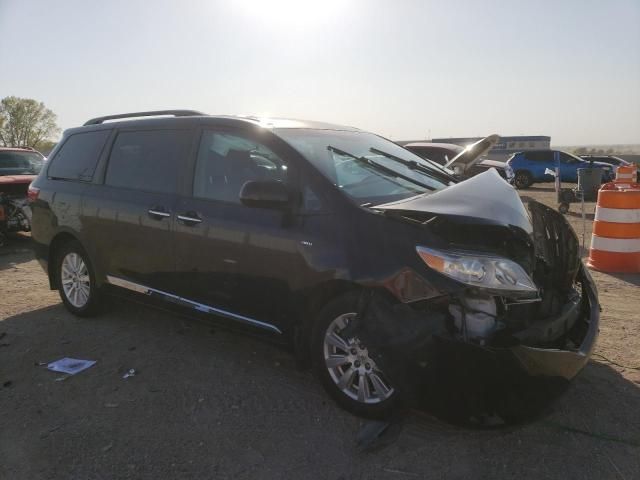 2017 Toyota Sienna XLE