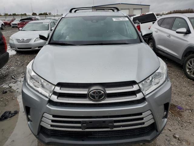 2019 Toyota Highlander SE