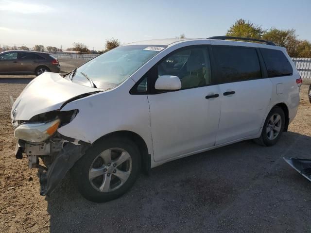 2011 Toyota Sienna