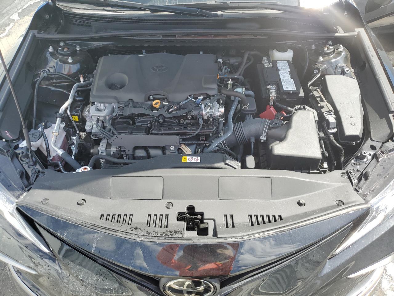 2024 Toyota Camry le