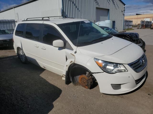 2012 Volkswagen Routan SE