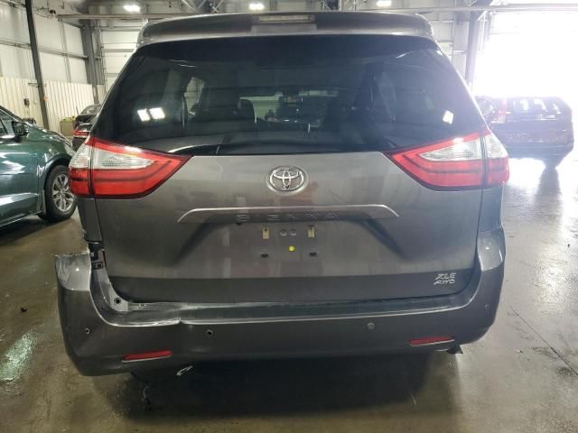 2017 Toyota Sienna XLE