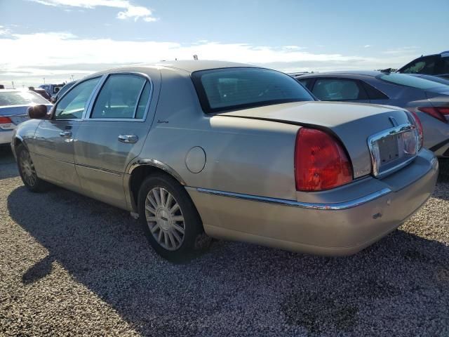 2004 Lincoln Town Car Executive