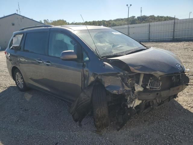 2014 Toyota Sienna XLE