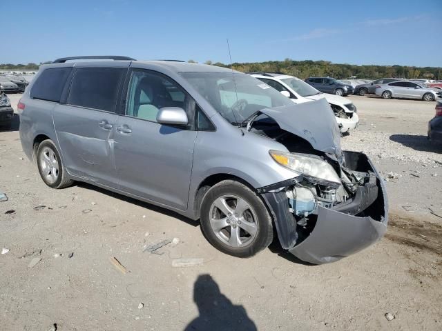 2011 Toyota Sienna LE