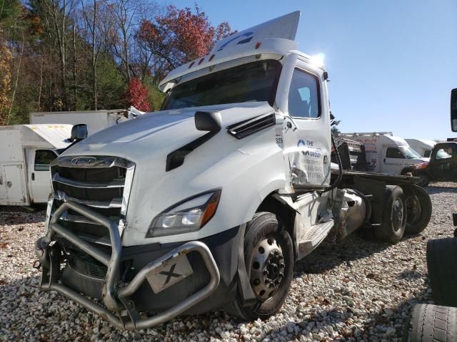 2023 Freightliner Cascadia 126