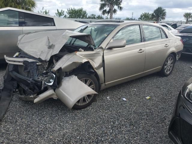 2005 Toyota Avalon XL