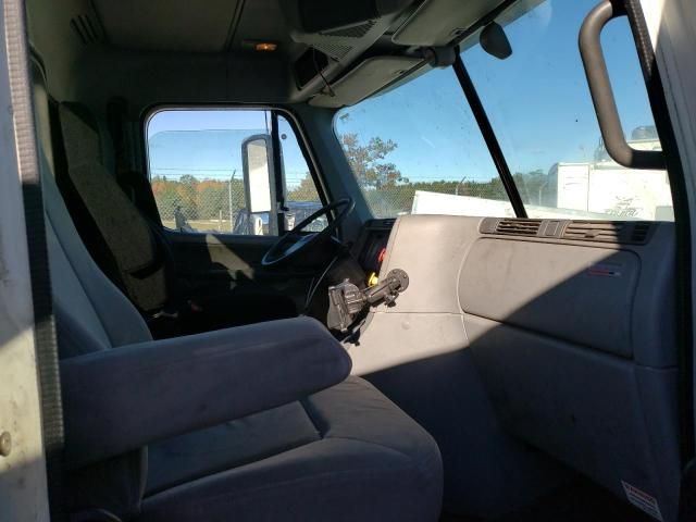 2010 Freightliner Conventional Columbia