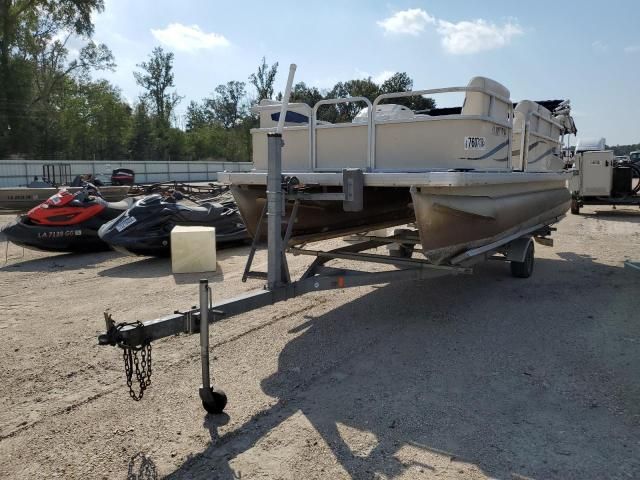 2006 Sweetwater Pontoon