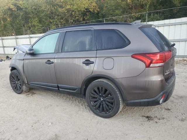 2020 Mitsubishi Outlander SE