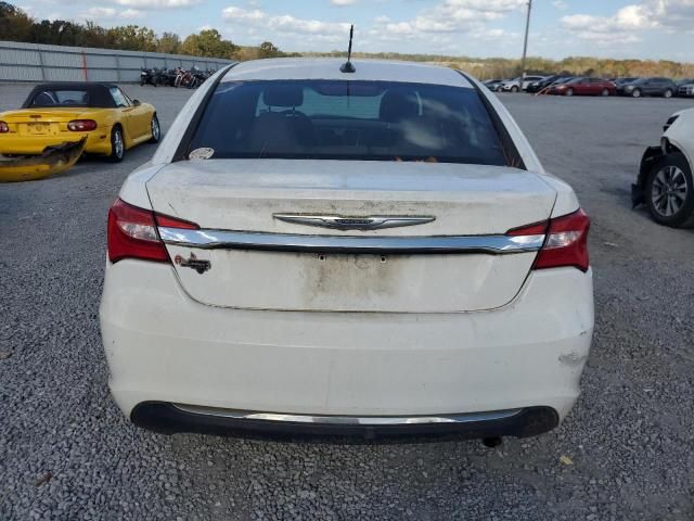 2013 Chrysler 200 Touring