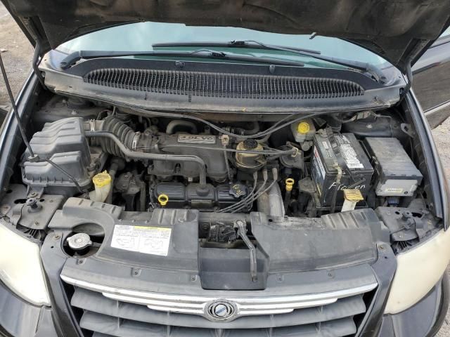 2005 Chrysler Town & Country Touring