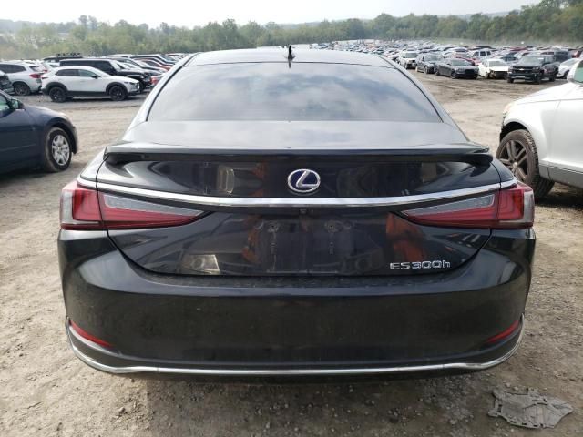 2022 Lexus ES 300H Base