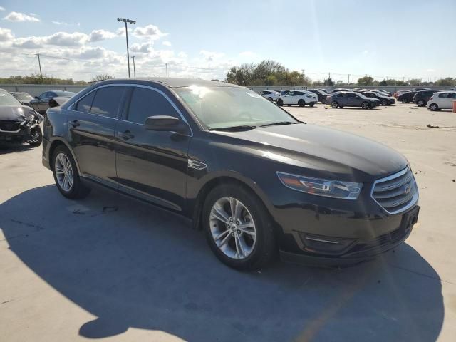 2016 Ford Taurus SEL