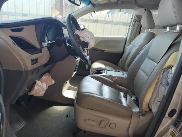 2015 Toyota Sienna XLE