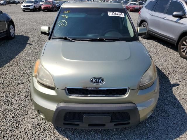 2010 KIA Soul +