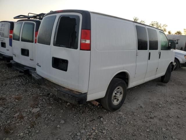 2016 Chevrolet Express G2500