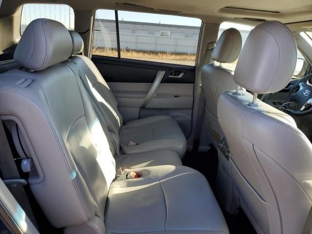 2013 Toyota Highlander Base