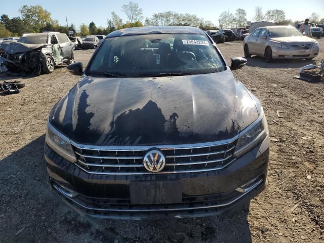 2018 Volkswagen Passat SEL Premium