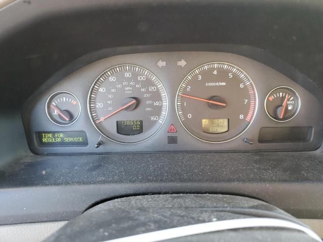 2004 Volvo XC70