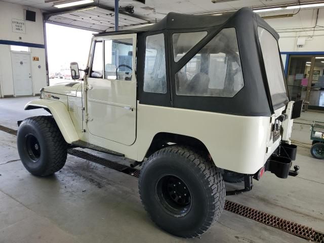 1974 Toyota FJ40