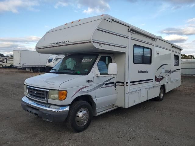 2004 Ford Econoline E450 Super Duty Cutaway Van