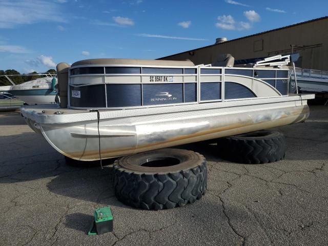 2019 Bennington Marine Pontoon