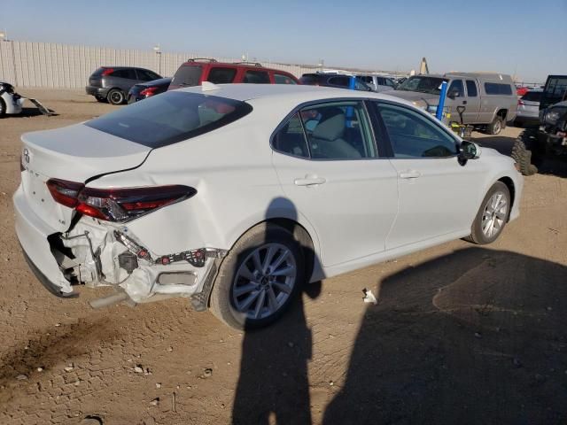 2022 Toyota Camry LE