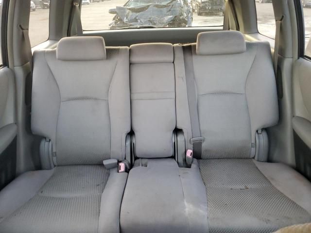 2004 Toyota Highlander Base