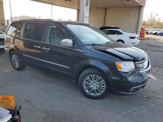 2014 Chrysler Town & Country Touring L