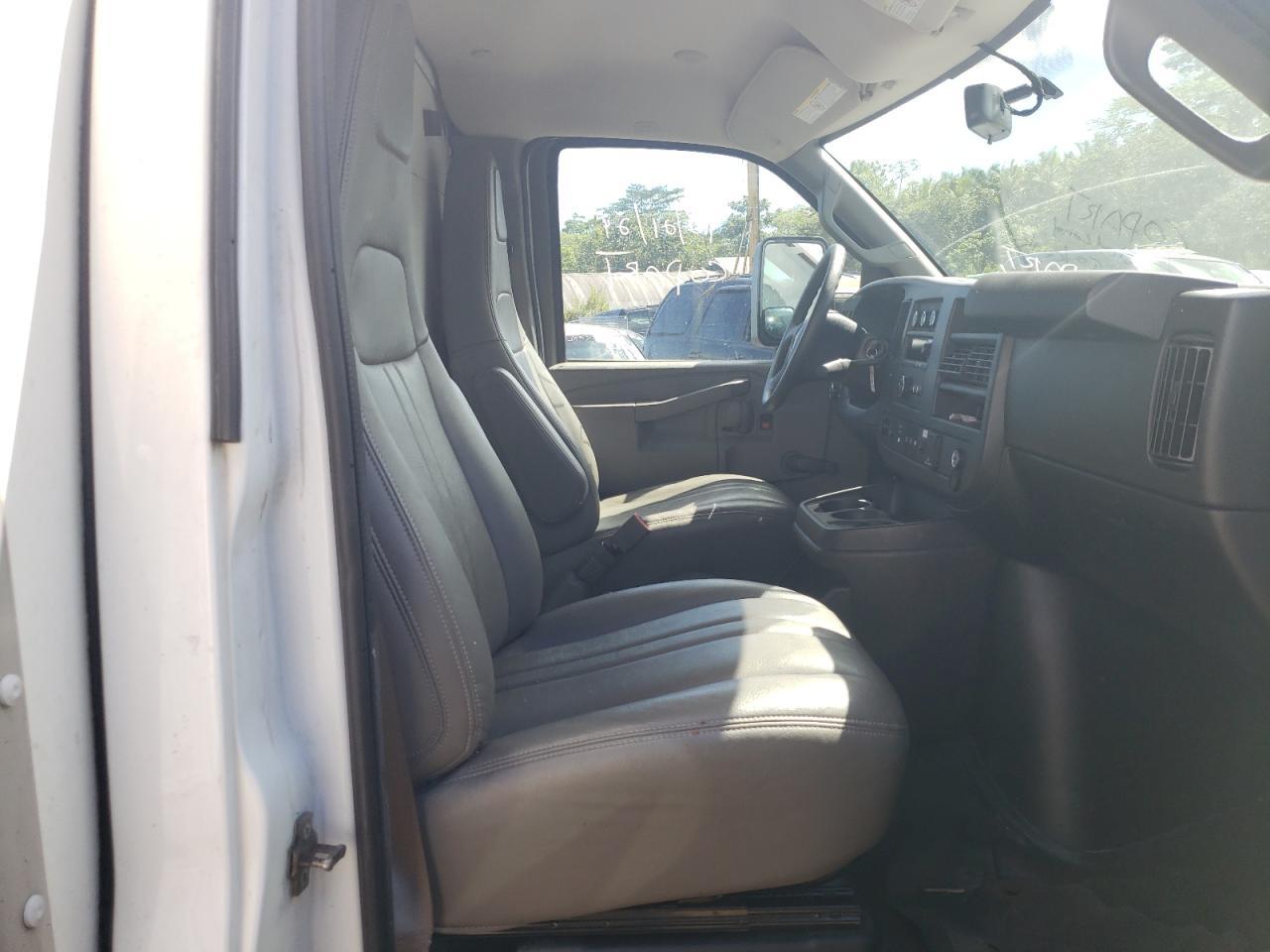 2021 GMC Savana Cutaway G3500