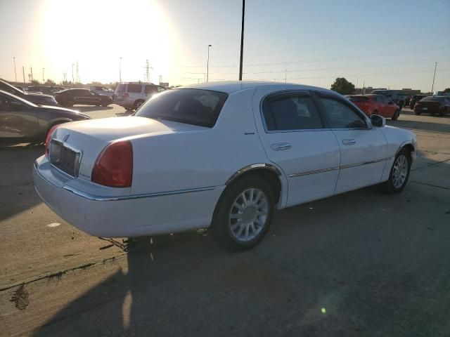 2006 Lincoln Town Car Signature