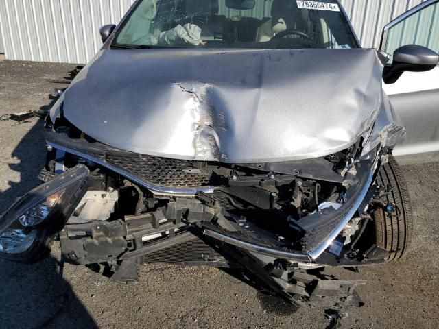 2021 Chrysler Voyager lxi