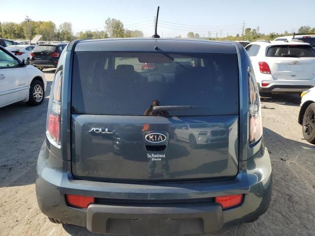 2011 KIA Soul +