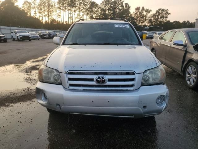 2004 Toyota Highlander Base