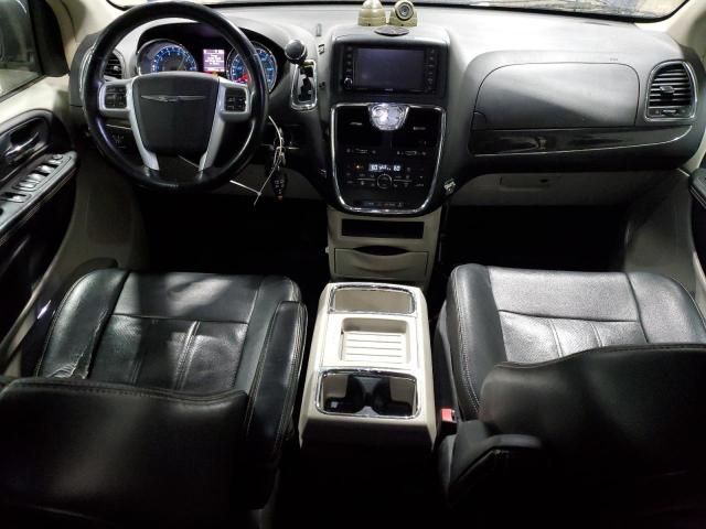 2013 Chrysler Town & Country Touring L