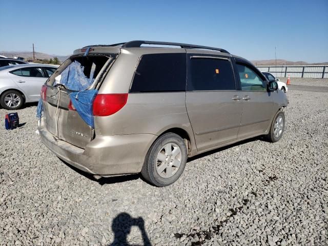 2010 Toyota Sienna CE