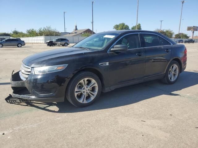 2016 Ford Taurus SE