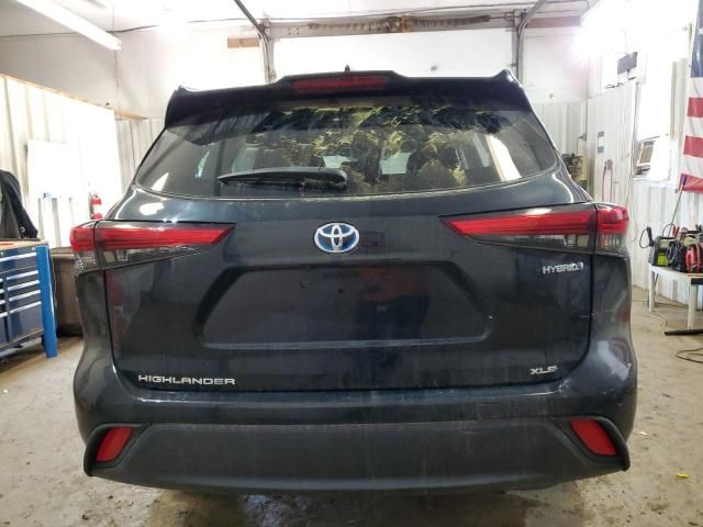 2022 Toyota Highlander Hybrid XLE