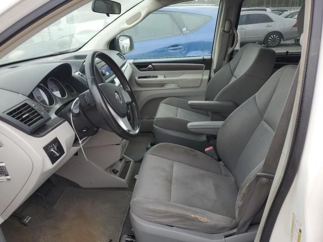 2009 Volkswagen Routan SE