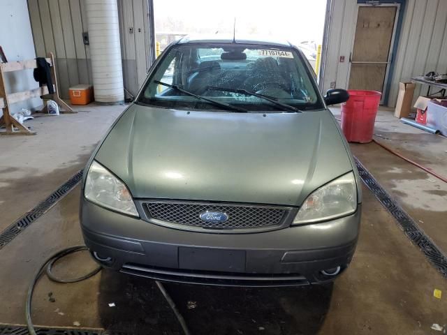 2005 Ford Focus ZX4